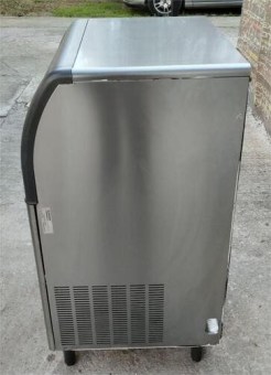 Παγομηχανή Ψεκασμού Συμπαγές Παγάκι 85Kg /24h Με Αποθήκη 48Kg SCOTSMAN Μεταχειρισμένη